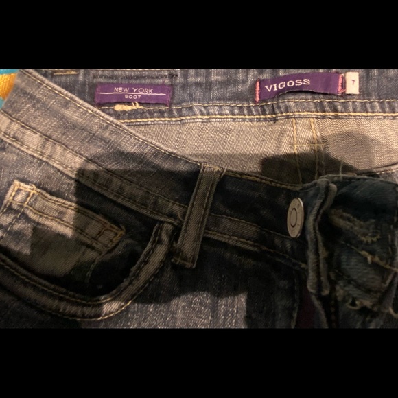 Jeans - Picture 2 of 3